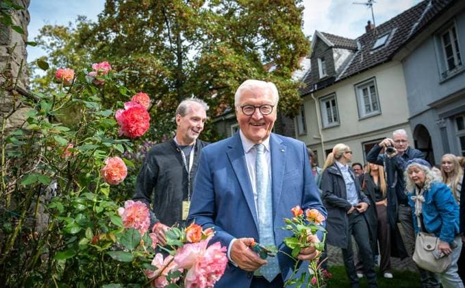 Federal President Frank Walter Steinmeier is relocating his official residence to Hattingen for three days ** FOR EDITORIAL USE ONLY ** EDITORIAL USE ONLY ** p Federal President Frank Walter Steinmeier is relocating his official residence to North Rhine-Westphalia for t Copyright: KaixKitschenberg doc87qnd7z8xdtg0ykf191y ,EDITORIAL USE ONLY Copyright: KaixKitschenberg