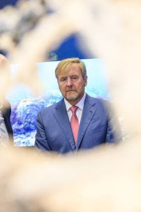 King Willem-Alexander Visits Wind Farm - Netherlands King Willem Alexander pays a working visit to De Rijke Noordzee and the onshore service base of Ecowende in IJmuiden, Netherlands on September 24, 2026. The visit focuses on the energy transition, nature restoration, and food supply in the North Sea. Photo by NLBeeld Patrick van Emst Bruno Press ABACAPRESS.COM Netherlands  Copyright: xBrunoxPress ABACAx