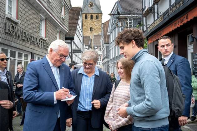 Federal President Frank Walter Steinmeier is relocating his official residence to Hattingen for three days ** FOR EDITORIAL USE ONLY ** EDITORIAL USE ONLY ** p Federal President Frank Walter Steinmeier is relocating his official residence to North Rhine-Westphalia for t Copyright: KaixKitschenberg doc87qne5pjjih1ex2n21r5y ,EDITORIAL USE ONLY Copyright: KaixKitschenberg