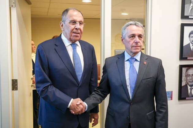 USA, NEW YORK CITY - SEPTEMBER 23, 2026: Sergei Lavrov (L), Russia s Foreign Minister, and his counterpart Ignazio Cassis of Switzerland shake hands during a meeting on the sidelines of the 2026 High-level Week as part of the 81st session of the UN General Assembly. Russian Foreign Ministry TASS  98235446
