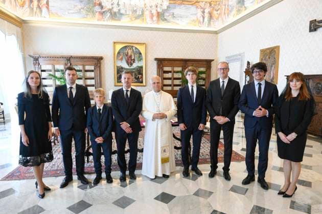 September 24, 2026, Vatican City: Pope Leo XIV receives Peter Magyar, Ungheria s Prime Minister at the Vatican, 24 September 2026. ANSA US VATICAN MEDIA +++ NPK +++ NO SALES, EDITORIAL USE ONLY Vatican City  - ZUMAa110 20260924_zaf_a110_007 Copyright: xVaticanxMedia MarioxTomassettix