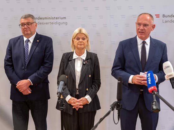September 24, 2026: Presentation of the Drone Defense Strategy 009; State Secretary at the Federal Ministry of the Interior, Joerg Leichtfried (SPÖ), Federal Minister of Defense Klaudia Tanner (ÖVP) and Federal Minister of the Interior Gerhard Karner (ÖVP), from left to right, on September 24, 2026,