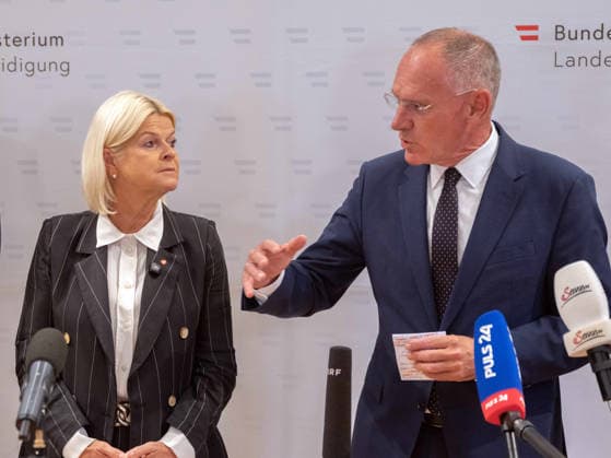 September 24, 2026: Presentation of the Drone Defense Strategy 010. Federal Minister of Defense Klaudia Tanner (ÖVP) and Federal Minister of the Interior Gerhard Karner (ÖVP) on September 24, 2026, at the presentation of the interim report on the drone defense strategy by the Ministry of Defense and the Ministry of the Interior at the Federal Chancellery in Vienna, Vienna, Austria