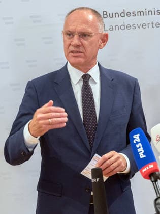 September 24, 2026: Presentation of the Drone Defense Strategy 012. Federal Minister of the Interior Gerhard Karner (ÖVP) on September 24, 2026, during the presentation of the interim report on the drone defense strategy by the Ministry of Defense and the Ministry of the Interior at the Federal Chancellery in Vienna, Vienna, Austria
