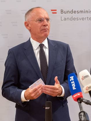 September 24, 2026: Presentation of the Drone Defense Strategy 013. Federal Minister of the Interior Gerhard Karner (ÖVP) on September 24, 2026, during the presentation of the interim report on the drone defense strategy by the Ministry of Defense and the Ministry of the Interior at the Federal Chancellery in Vienna, Vienna, Austria