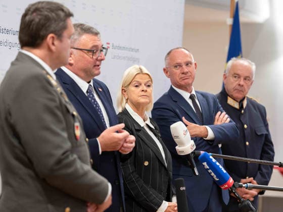 September 24, 2026: Presentation of the Drone Defense Strategy 038—State Secretary at the Federal Ministry of the Interior Jörg Leichtfried (SPÖ), Federal Minister of Defense Klaudia Tanner (ÖVP), Federal Minister of the Interior Gerhard Karner (