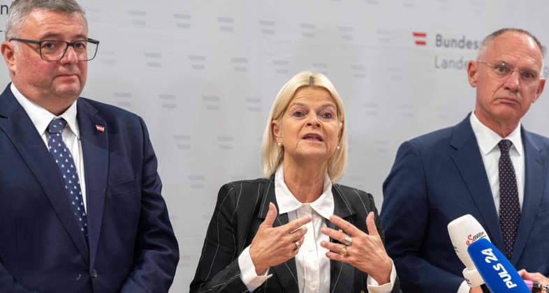 September 24, 2026: Presentation of the Drone Defense Strategy 049; State Secretary in the Federal Ministry of the Interior, Joerg Leichtfried (SPÖ), Federal Minister of Defense Klaudia Tanner (ÖVP) and Federal Minister of the Interior Gerhard Karner (ÖVP), from left to right, on September 24, 2026,
