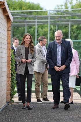The Princess Of Wales Visits The Forward Trust SOUTHEND, ENGLAND - SEPTEMBER 24: Catherine, Princess of Wales and Mike Trace, CEO of The Forward Trust laugh during a visit to The Forward Trust to mark Addiction Awareness Week on September 24, 2026 in Southend, England. The Forward Trust supports people as they recover from addiction with the aim of helping them rebuild their lives. The Princess of Wales has been a patron of the charity since 2021., Credit:Chris Jackson PA ROTA - B68 Avalon United Kingdom, England, Southend  Copyright: xChrisxJacksonx xPAxROTAx-xB68x xAvalonx 1137816493