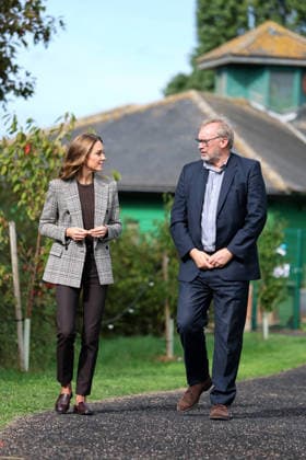 The Princess Of Wales Visits The Forward Trust SOUTHEND, ENGLAND - SEPTEMBER 24: Catherine, Princess of Wales and Mike Trace, CEO of The Forward Trust walk together during a visit to The Forward Trust to mark Addiction Awareness Week on September 24, 2026 in Southend, England. The Forward Trust supports people as they recover from addiction with the aim of helping them rebuild their lives. The Princess of Wales has been a patron of the charity since 2021., Credit:Chris Jackson PA ROTA - B68 Avalon United Kingdom, England, Southend  Copyright: xChrisxJacksonx xPAxROTAx-xB68x xAvalonx 1137816507