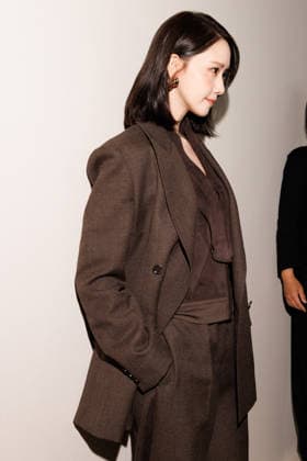 IPA88905857 - Milan, Milan Women™s Fashion Week Spring Summer 2027 - Women™s Fashion, Spring Summer 2027 - Max Mara fashion show - guests - Pictured: Yoona Lim  Copyright: xCinziaxCamelax xx IPA88905857