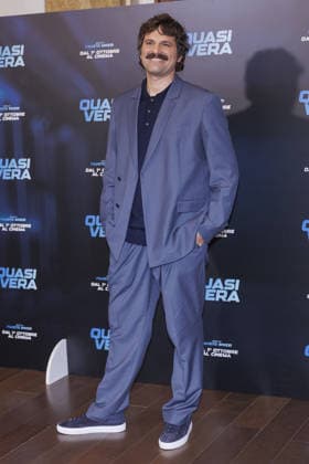 News - Photocall - QUASI VERA Frank Matano attends the photocall of the movie QUASI VERA on September 24, 2026 at hotel Sina Bernini Bristol, Rome, Italy Rome Hotel Sina Bernini Bristol Italy Copyright: xEmanuelaxVertollix xLiveMediax LPN_2692194