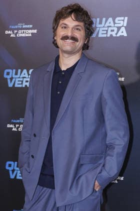 News - Photocall - QUASI VERA Frank Matano attends the photocall of the movie QUASI VERA on September 24, 2026 at hotel Sina Bernini Bristol, Rome, Italy Rome Hotel Sina Bernini Bristol Italy Copyright: xEmanuelaxVertollix xLiveMediax LPN_2692195