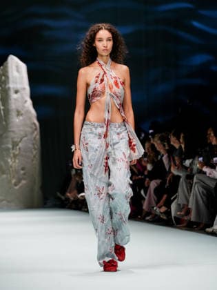 IPA88905257 - Milan, Milan Women™s Fashion Week Spring Summer 2027 - Women™s Fashion, Spring Summer 2027 - Genny fashion show - pictured on the runway: Model.  Copyright: xEmanuelexDexCarlix xEmanuelexDexCarlix IPA88905257