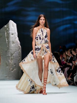 IPA88905284 - Milan, Milan Women™s Fashion Week Spring Summer 2027 - Women™s Fashion, Spring Summer 2027 - Genny fashion show - pictured on the runway: Model.  Copyright: xEmanuelexDexCarlix xEmanuelexDexCarlix IPA88905284