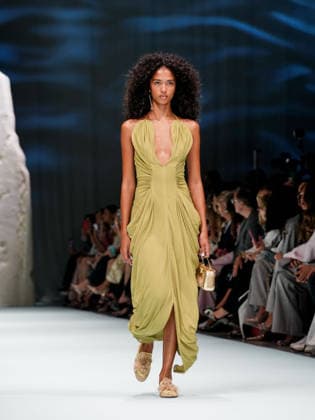 IPA88905330 - Milan, Milan Women™s Fashion Week Spring Summer 2027 - Women™s Fashion, Spring Summer 2027 - Genny fashion show - pictured on the runway: Model.  Copyright: xEmanuelexDexCarlix xEmanuelexDexCarlix IPA88905330