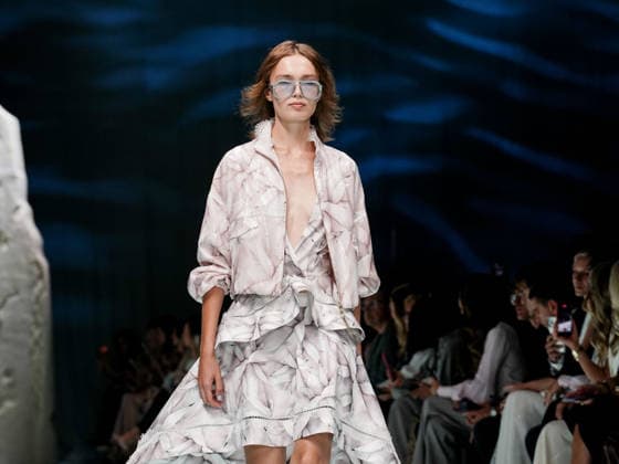 IPA88906604 - Milan, Milan Women™s Fashion Week Spring Summer 2027 - Women™s Fashion, Spring Summer 2027 - Genny fashion show - pictured on the runway: Model.  Copyright: xEmanuelexDexCarlix xEmanuelexDexCarlix IPA88906604