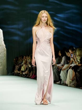 IPA88906638 - Milan, Milan Women™s Fashion Week Spring Summer 2027 - Women™s Fashion, Spring Summer 2027 - Genny fashion show - seen on the runway in the photo: Model.  Copyright: xEmanuelexDexCarlix xEmanuelexDexCarlix IPA88906638
