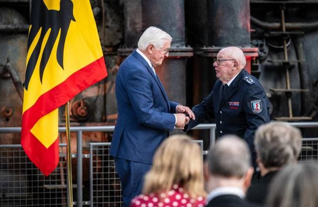 Presentation of the Order of Merit by the Federal President during his visit to Hattingen ** FOR EDITORIAL PURPOSES ONLY ** EDITORIAL USE ONLY ** p Johannes Tüller of Hattingen will receive the Feder Copyright: MartinxMöller doc87qpfc8ehcx1dffbbqwl ,EDITORIAL USE ONLY Copyright: MartinxMöller