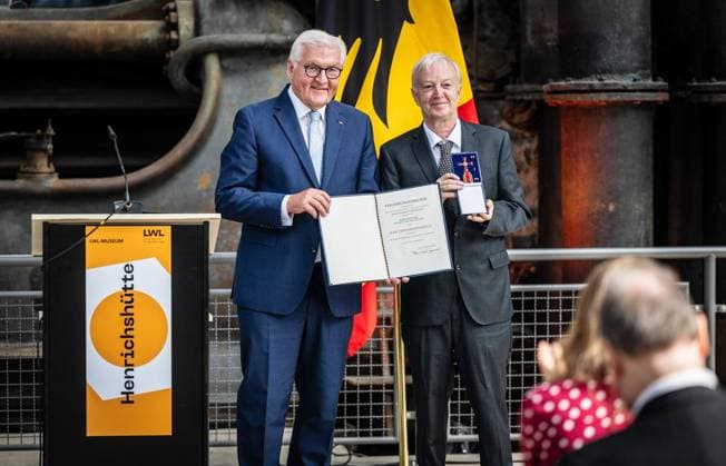Presentation of the Order of Merit by the Federal President at the Henrichshütte in Hattingen ** FOR EDITORIAL USE ONLY ** ED Copyright: MartinxMöller doc87qpf8d62g6j241thk7 ,EDITORIAL USE ONLY Copyright: MartinxMöller