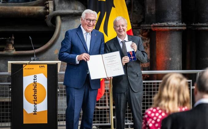 Presentation of the Order of Merit by the Federal President at the Henrichshütte in Hattingen ** FOR EDITORIAL USE ONLY ** ED Copyright: MartinxMöller doc87qpf8kts5jrvnyoho6 ,EDITORIAL USE ONLY Copyright: MartinxMöller