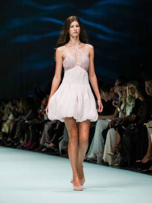 IPA88905343 - Milan, Milan Women™s Fashion Week Spring Summer 2027 - Women™s Fashion, Spring Summer 2027 - Genny fashion show - Pictured on the runway: Model.  Copyright: xEmanuelexDexCarlix xEmanuelexDexCarlix IPA88905343
