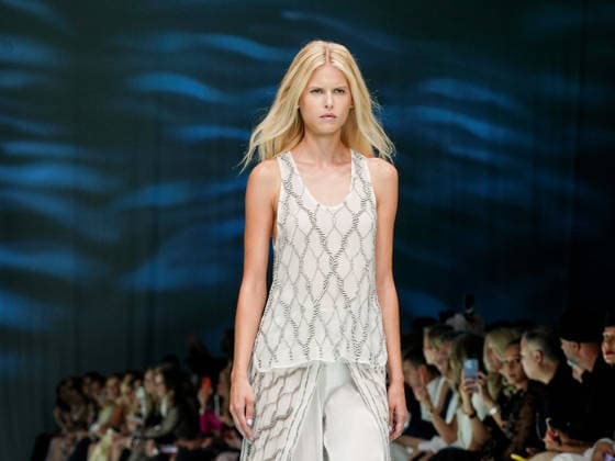 IPA88906644 - Milan, Milan Women™s Fashion Week Spring Summer 2027 - Women™s Fashion, Spring Summer 2027 - Genny fashion show - pictured on the runway: Model.  Copyright: xEmanuelexDexCarlix xEmanuelexDexCarlix IPA88906644