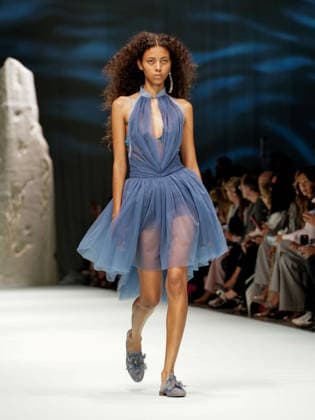 IPA88906677 - Milan, Milan Women™s Fashion Week Spring Summer 2027 - Women™s Fashion, Spring Summer 2027 - Genny fashion show - in the photo: a model on the runway.  Copyright: xEmanuelexDexCarlix xEmanuelexDexCarlix IPA88906677