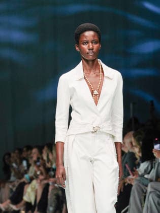 IPA88905319 - Milan, Milan Women™s Fashion Week Spring Summer 2027 - Women™s Fashion, Spring Summer 2027 - Genny fashion show - pictured on the runway: Model.  Copyright: xEmanuelexDexCarlix xEmanuelexDexCarlix IPA88905319