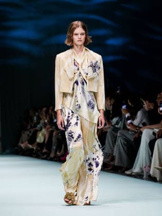 IPA88905328 - Milan, Milan Women™s Fashion Week Spring Summer 2027 - Women™s Fashion, Spring Summer 2027 - Genny fashion show - Pictured on the runway: Model.  Copyright: xEmanuelexDexCarlix xEmanuelexDexCarlix IPA88905328