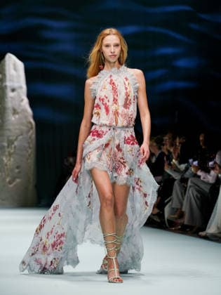IPA88905251 - Milan, Milan Women™s Fashion Week Spring Summer 2027 - Women™s Fashion, Spring Summer 2027 - Genny fashion show - pictured on the runway: Model.  Copyright: xEmanuelexDexCarlix xEmanuelexDexCarlix IPA88905251