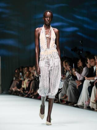 IPA88905272 - Milan, Milan Women™s Fashion Week Spring Summer 2027 - Women™s Fashion, Spring Summer 2027 - Genny fashion show - pictured on the runway: Model.  Copyright: xEmanuelexDexCarlix xEmanuelexDexCarlix IPA88905272