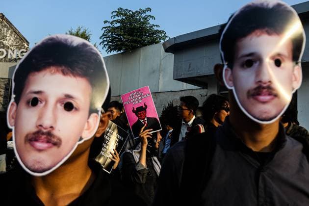 September 24, 2026, Yogyakarta, Indonesia: YOGYAKARTA, INDONESIA, SEPTEMBER 24, 2026: Students and civil society activists take part in the weekly Kamisan protest at Tugu Yogyakarta, commemorating 22 years since the killing of Indonesian human rights activist Munir Said Thalib. Munir died from arsenic poisoning aboard a flight to the Netherlands on September 7, 2004. Participants used the gathering to remember Munir and call for accountability in unresolved human rights cases in Indonesia. Yogyakarta Indonesia  - ZUMAq101 20260924_zna_q101_065 Copyright: xIlhamxNurxArifinx