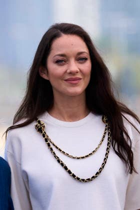 San Sebastian - Marion Cotillard At Milo Photocall Marion Cotillard attended 7h40 ce matin-là Milo Red Carpet during 74th San Sebastian International Film Festival at Kursaal Theatre on September 24, 2026 in Donostia San Sebastian, Spain Photo by ABACAPRESS.COM San Sebastian Euskadi Spain  Copyright: xABACAx