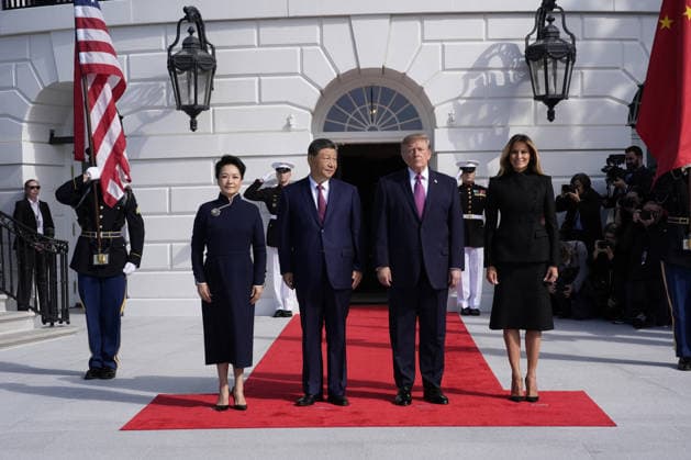 Chinese President Xi Jinping and his wife Peng Liyuan are greeted by President Donald Trump and First Lady Melania Trump as they arrive for a state visit at the White House in Washington DC on Thursday, September 24, 2026. Xi is on a three-day state visit to the U.S. and will hold talks with U.S. officials on tariffs, AI, and other issues.  WAX20260924809 YurixGripas