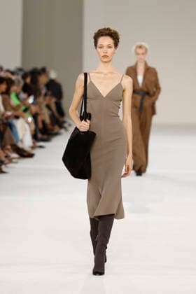 Runway at the Max Mara fashion show during Milan Fashion Week Women s Spring Summer 2027 on September 24, 2026, in Milan, Italy Bestimage Milan, Italy  Copyright: xAgencex xBestimagexAgencex xBestimagex