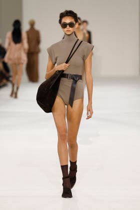Runway at the Max Mara fashion show during Milan Fashion Week Women s Spring Summer 2027 on September 24, 2026, in Milan, Italy Bestimage Milan, Italy  Copyright: xAgencex xBestimagexAgencex xBestimagex