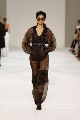 Runway at the Max Mara fashion show during Milan Fashion Week Women s Spring Summer 2027 on September 24, 2026, in Milan, Italy Bestimage Milan, Italy  Copyright: xAgencex xBestimagexAgencex xBestimagex