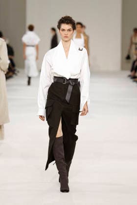 Runway at the Max Mara fashion show during Milan Fashion Week Women s Spring Summer 2027 on September 24, 2026, in Milan, Italy Bestimage Milan, Italy  Copyright: xAgencex xBestimagexAgencex xBestimagex