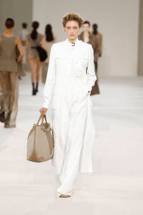 Runway at the Max Mara fashion show during Milan Fashion Week Women s Spring Summer 2027 on September 24, 2026, in Milan, Italy Bestimage Milan, Italy  Copyright: xAgencex xBestimagexAgencex xBestimagex
