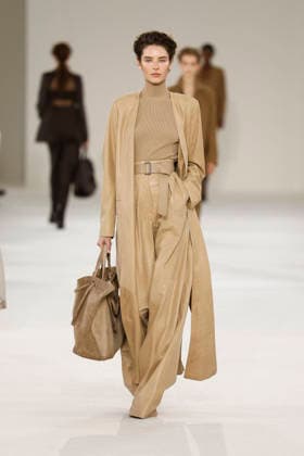 Runway at the Max Mara fashion show during Milan Fashion Week Women s Spring Summer 2027 on September 24, 2026, in Milan, Italy Bestimage Milan, Italy  Copyright: xAgencex xBestimagexAgencex xBestimagex
