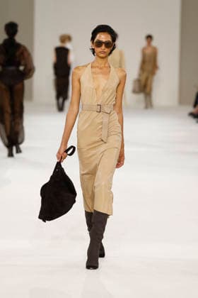 Runway at the Max Mara fashion show during Milan Fashion Week Women s Spring Summer 2027 on September 24, 2026, in Milan, Italy Bestimage Milan, Italy  Copyright: xAgencex xBestimagexAgencex xBestimagex