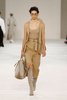 Runway at the Max Mara fashion show during Milan Fashion Week Women s Spring Summer 2027 on September 24, 2026, in Milan, Italy Bestimage Milan, Italy  Copyright: xAgencex xBestimagexAgencex xBestimagex