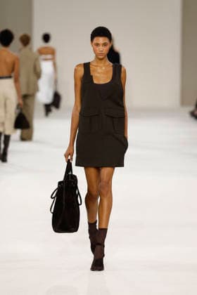 Runway at the Max Mara fashion show during Milan Fashion Week Women s Spring Summer 2027 on September 24, 2026, in Milan, Italy Bestimage Milan, Italy  Copyright: xAgencex xBestimagexAgencex xBestimagex