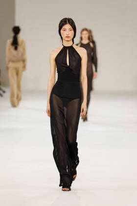 Runway at the Max Mara fashion show during Milan Fashion Week Women s Spring Summer 2027 on September 24, 2026, in Milan, Italy Bestimage Milan, Italy  Copyright: xAgencex xBestimagexAgencex xBestimagex