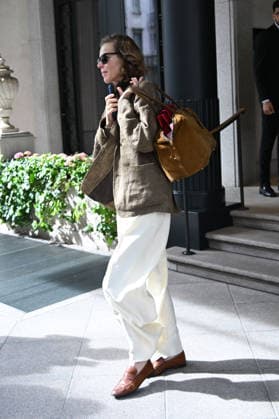 IPA88912687 - Milan, Fashion Week, leaving Palazzo Parigi In the photo: Eva Herzigova  Copyright: xManuelexMangiarotti ipa-agency.netx xManuelexMangiarottix IPA88912687