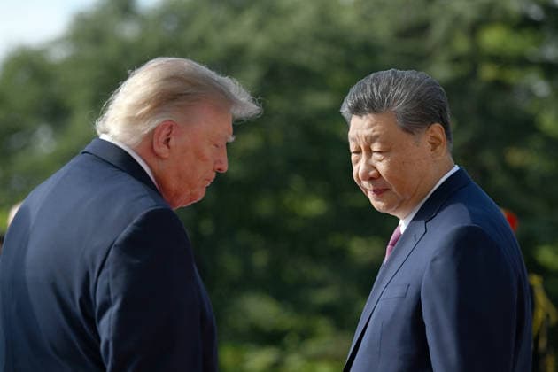 DC: Chinese President Xi Jinping State Visit United States President Donald J Trump and first lady Melania Trump welcome President Xi Jinping, of The People’s Republic of China, and Madame Peng Liyuan for a State Visit on the South Portico of the White House in Washington, DC on Thursday, September 24, 2026. Credit: Annabelle Gordon Pool via CNP Washington District of Columbia United States  Copyright: xPool ABACAx
