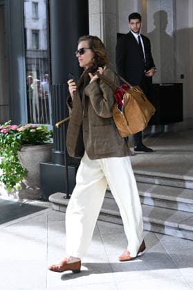 IPA88912695 - Milan, Fashion Week, leaving Palazzo Parigi In the photo: Eva Herzigova  Copyright: xManuelexMangiarotti ipa-agency.netx xManuelexMangiarottix IPA88912695