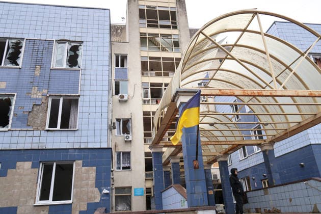 Windows and exterior cladding at the Consultative and Diagnostic Centre in the Podilskyi district are damaged by an overnight Russian attack, Kyiv, Ukraine, September 24, 2026. On Thursday night, September 24, Russian forces launched a ballistic missile strike on Kyiv, followed by drone assaults on the capital and region. By morning, two people were confirmed killed and eight injured. The attack caused fires and destruction across several districts, damaging medical facilities, apartment blocks, private homes, and vehicles. The maternity hospital in the Podilskyi district sustained damage to windows, doors, and parts of the facade from the first to fifth floors, as well as to windows in the laundry and boiler rooms. Patients, children, and  Copyright: xPavloxBahmutx
