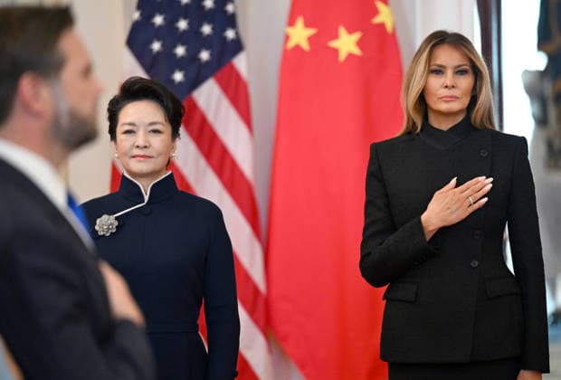 First Lady Melania Trump and Chinese First Lady Peng Liyuan listen to National Anthems during a state visit welcoming ceremony hosted by President Donald Trump in the East Room of the White House in Washington DC on Thursday, September 24, 2026. Xi is on a three-day state visit to the U.S. and will hold talks with U.S. officials on tariffs, AI, and other issues.  WAX20260924827 AnnabellexGordon