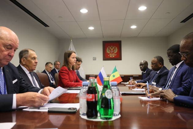 USA, NEW YORK CITY - SEPTEMBER 24, 2026: A meeting between Russia’s Minister of Foreign Affairs Sergei Lavrov (2nd L) and Senegal’s President Bassirou Diomaye Faye (2nd R) at the UN Headquarters on the sidelines of the 81st session of the UN General Assembly. Alexander Shcherbak TASS  98246889